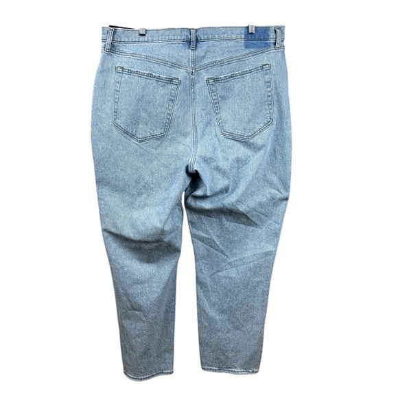 Abercrombie & Fitch Curve Love Ultra High Rise 90s Straight Jean - Picture 4 of 10